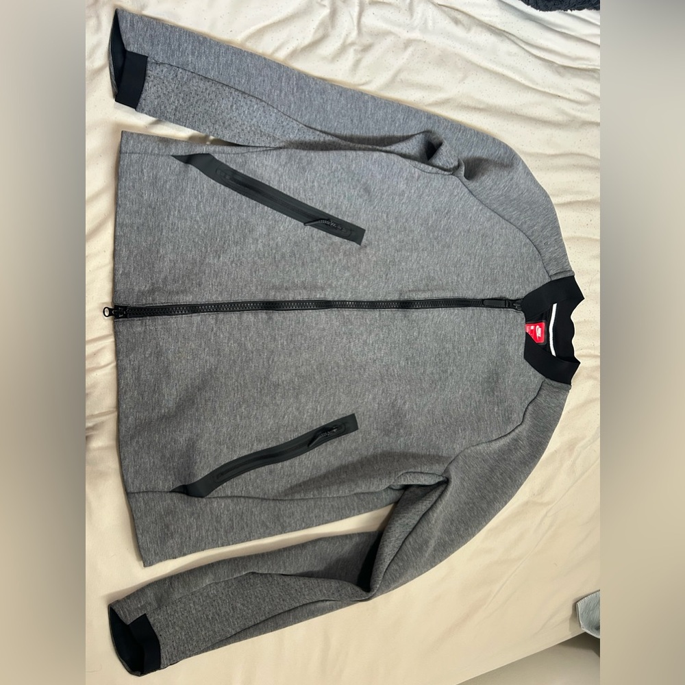 Nike Longsleeve - Picture 2 of 2